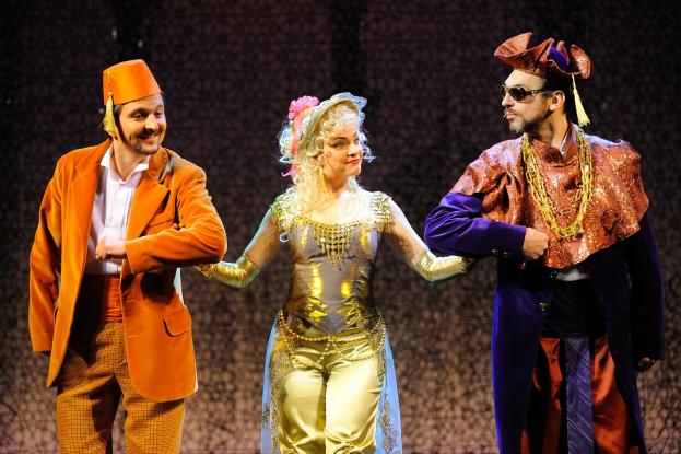 Johann Strauss - Indigo Johann Strauss - Indigo