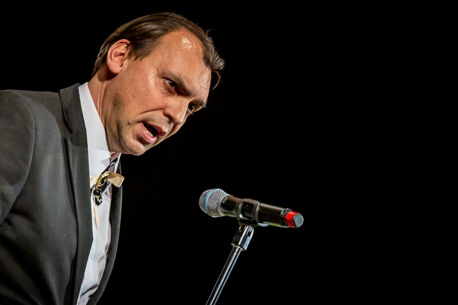 Na slovíčko - Ivan Zvarík, sólista operného súboru Na slovíčko - Ivan Zvarík, sólista operného súboru